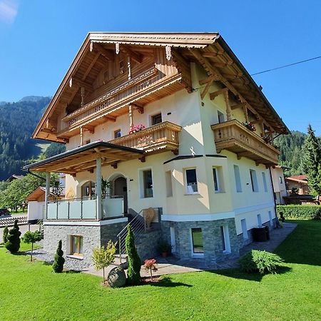 Apart Edelhof Mayrhofen Exterior photo